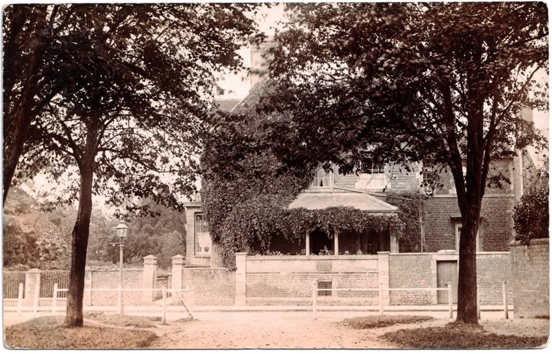 The front of an old postcard. The postcard is of Abingdon: Other Streets