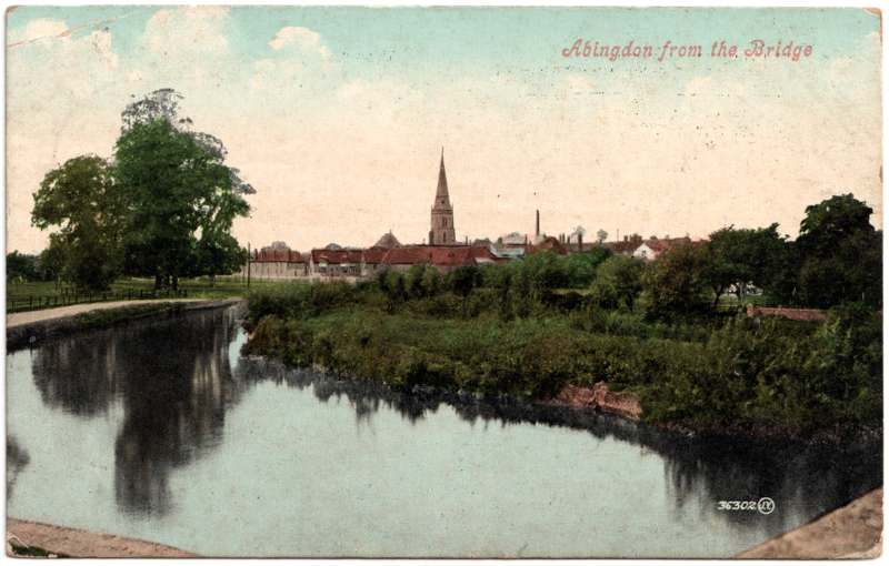 The front of an old postcard. The postcard is of Abingdon: St. Helen's from the Bridge
