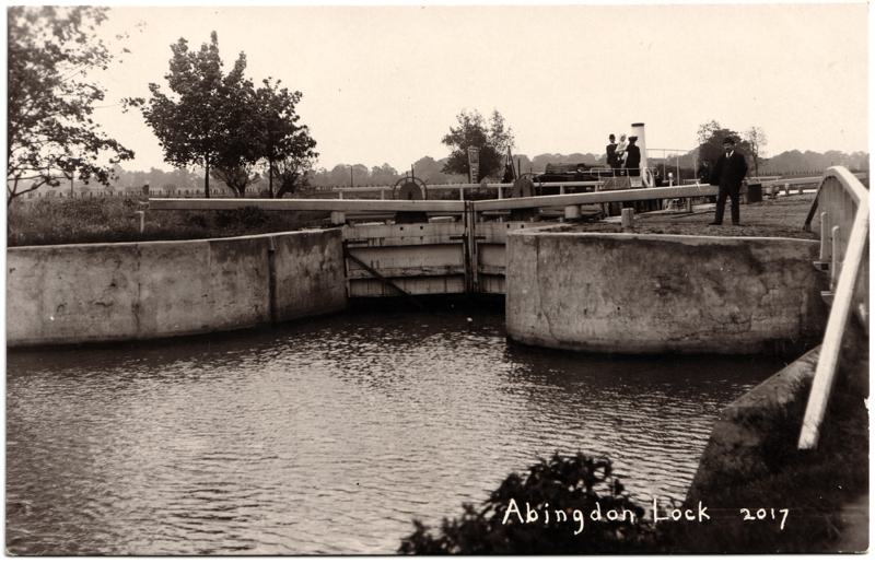 The front of an old postcard. The postcard is of Abingdon: Abingdon Lock